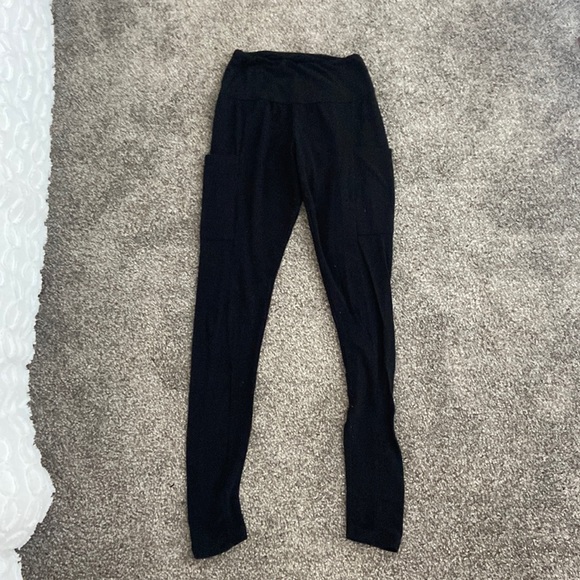 black leggings - Picture 1 of 2